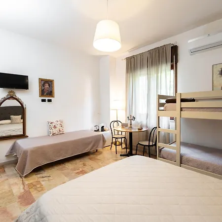L'anfiteatro Di 3* פומפיי