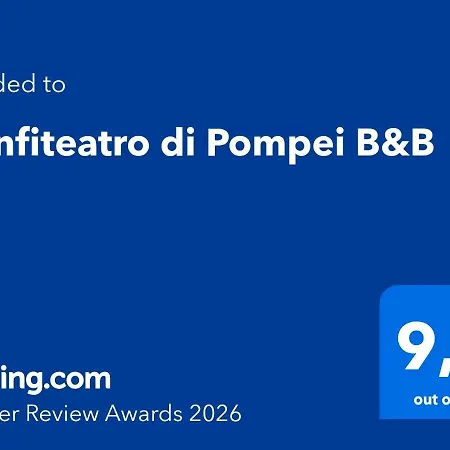 L'anfiteatro Di 3* פומפיי